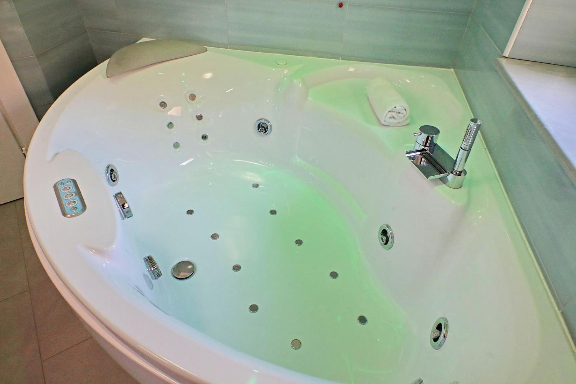 Lägenhet 4bnb - Jacuzzi Trionfale *